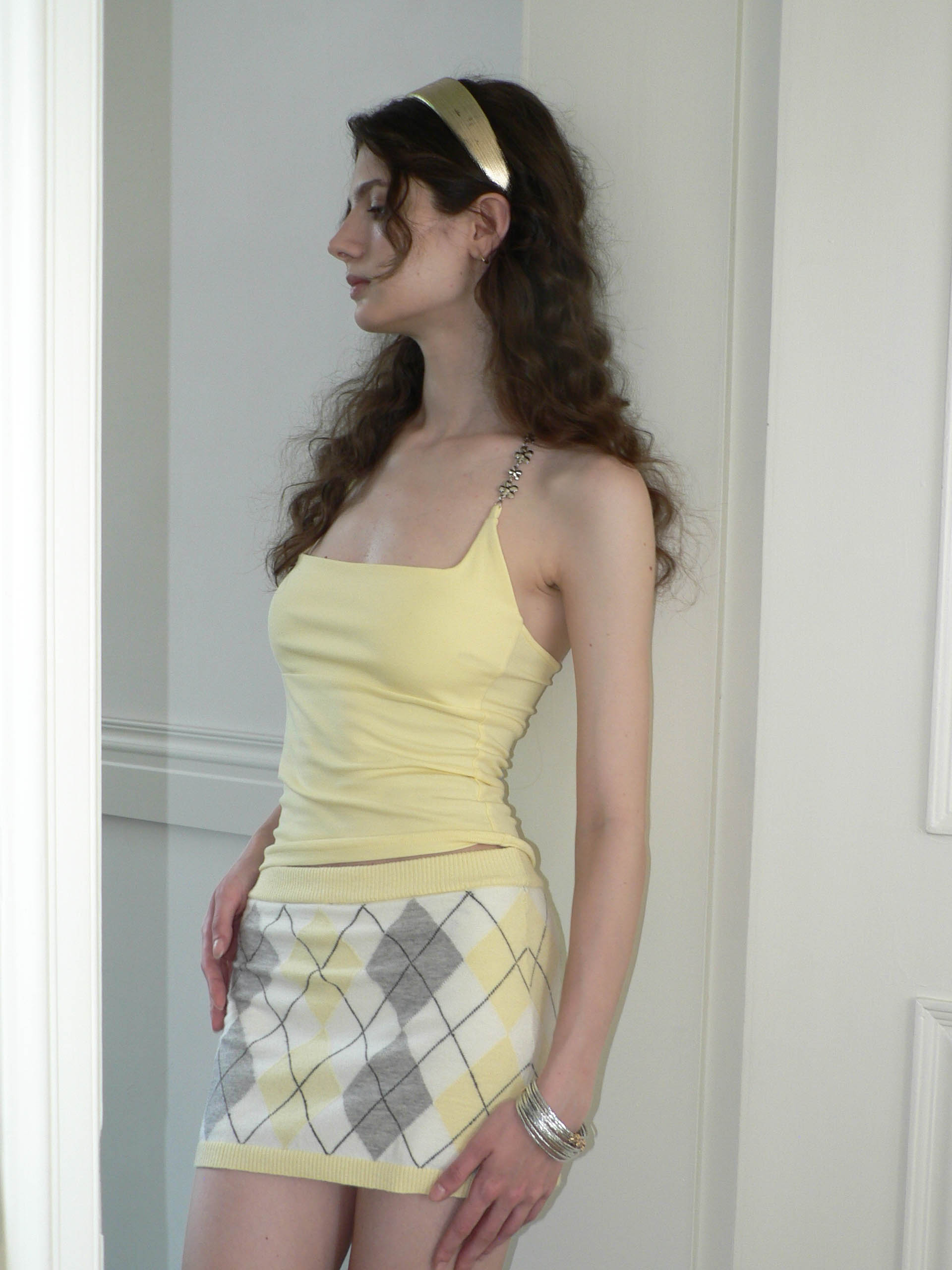 SLIM FIT OPEN-BACK TANK TOP